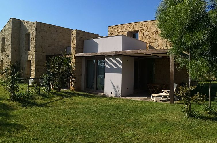 Vakantiehuis Villa carubedda porto pino exklusiv porto pino