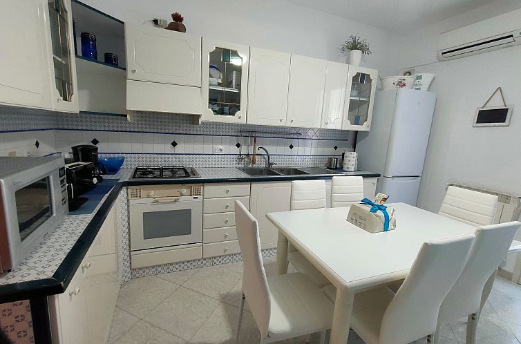 Appartement Wohnung für 6 Personen, mit großer Terrasse un