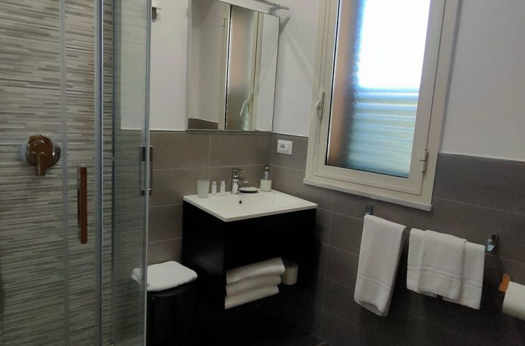 Appartement Wohnung für 6 Personen, mit großer Terrasse un