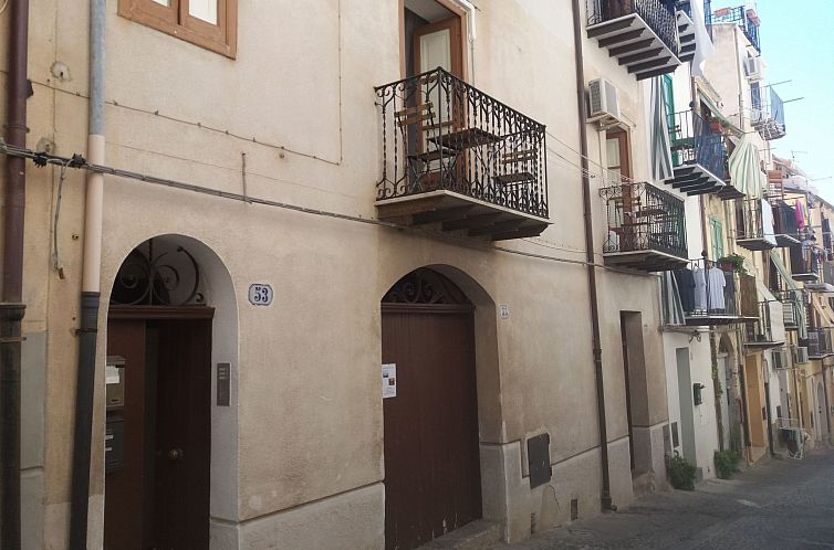 Appartement Wohnung im Zentrum mit Balkon, in der Nähe des 