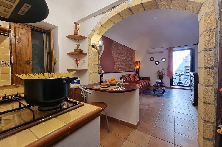 Guest house 0940123 - Apartment Sicily - Appartement Theo's Haus von Holiday World