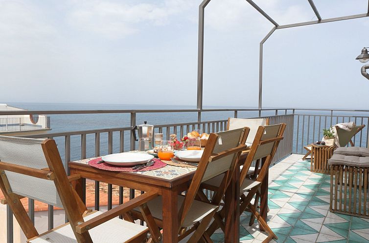 Guest house 0940144 - Apartment Sicily - Appartement Charmante Wohnung in Cefalù mit Terrasse