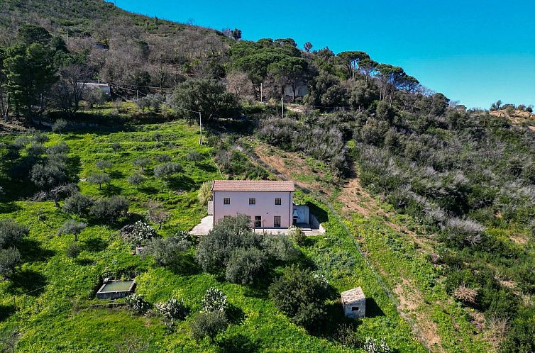 Vrijstaande woning in Cefalu