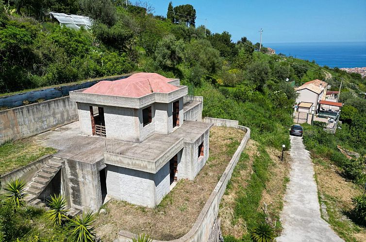 Vrijstaande woning in Cefalu