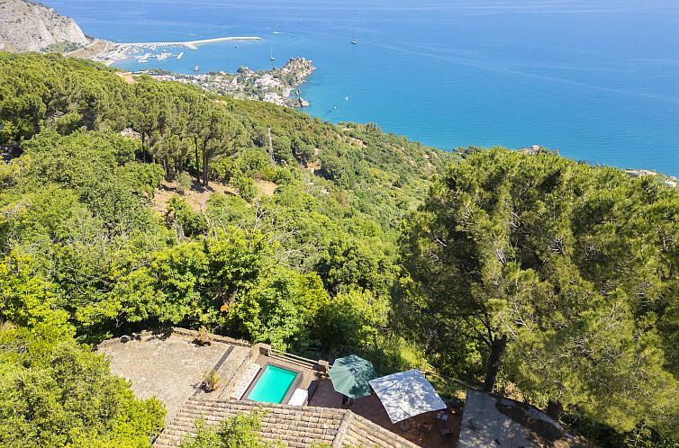 Vrijstaande woning in Cefalu