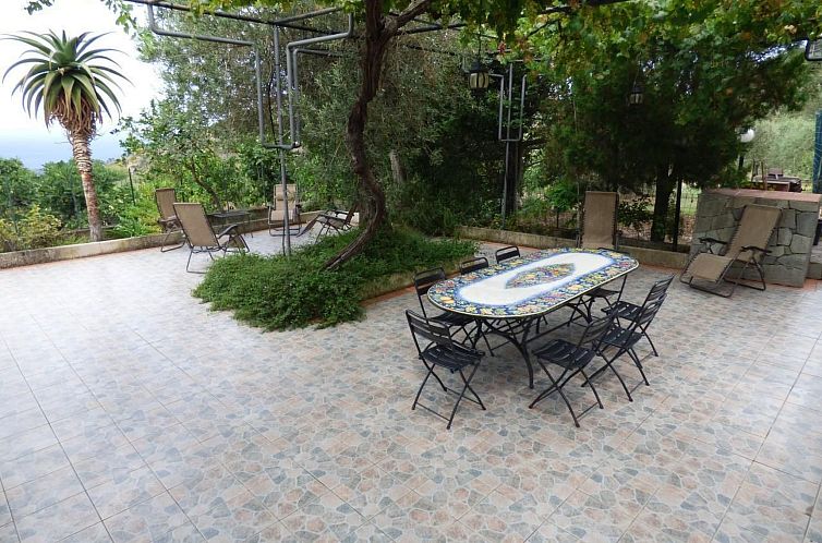 Vakantiehuis Landhaus mit Blick auf die Äolischen Inseln