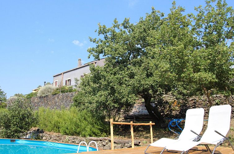 Vakantiehuis Casa Etnea" mit Terrasse