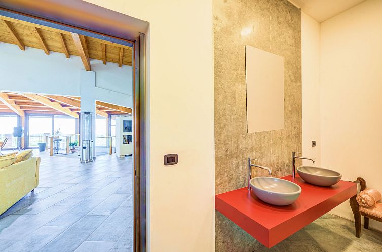 Vakantiehuis Ferienvilla mit privatem Pool