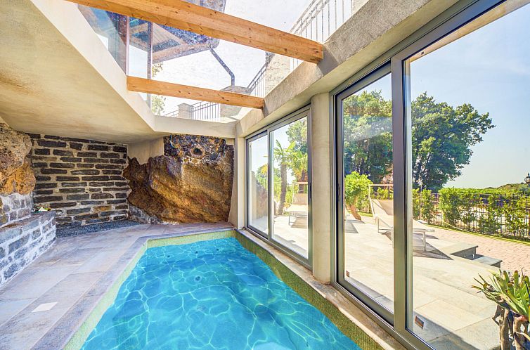Vakantiehuis Ferienvilla mit privatem Pool