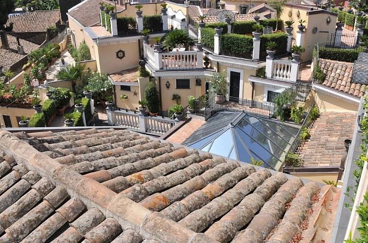 Vrijstaande woning in Acireale