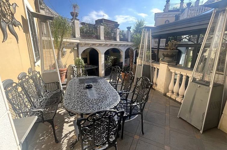 Vrijstaande woning in Acireale