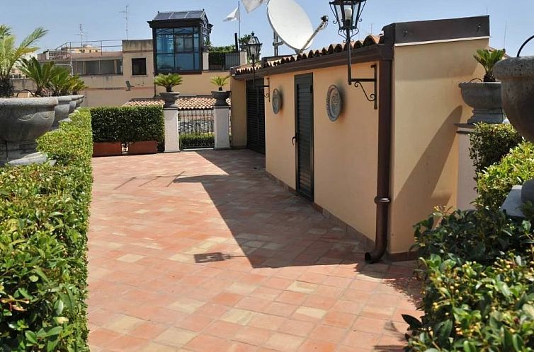 Vrijstaande woning in Acireale