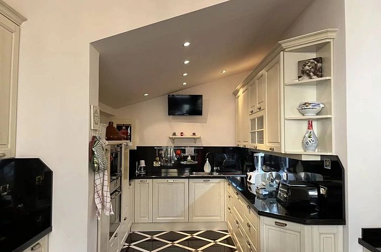 Vrijstaande woning in Acireale