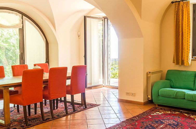 Vakantiehuis Villa Battiato - Haus n Pool