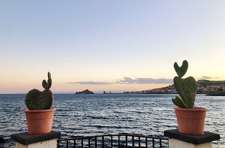 Vakantiehuis Villa Battiato - Haus n Pool