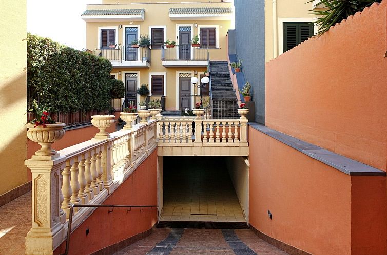 Appartement Wunderschöne Ferienwohnung in Stazzo mit Privat