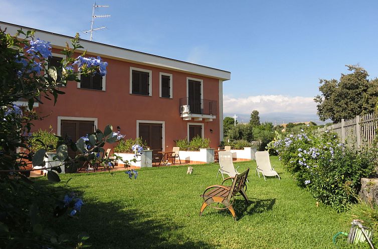 Appartement Zweizimmerwohnung 1 mit Terrasse, Gemeinschaftsp