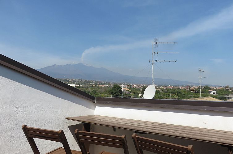 Appartement Nette Wohnung in Acireale mit Terrasse und Pool