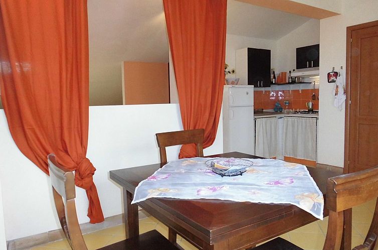 Appartement Nette Wohnung in Acireale mit Terrasse und Pool