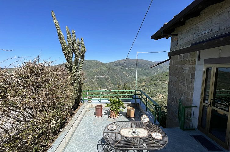 Appartement in Reitano