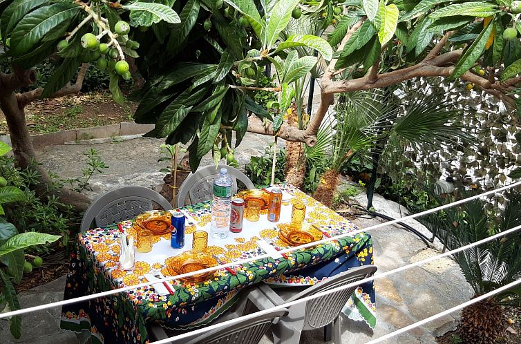 Appartement Wohnung in Custonaci mit Kleinem Garten