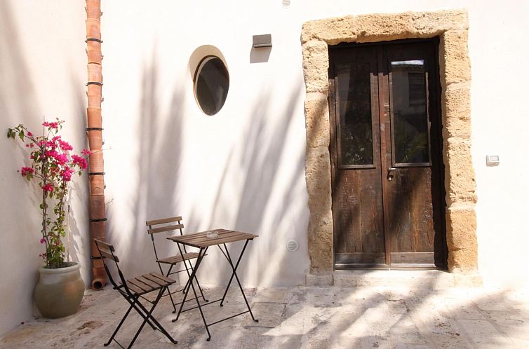 Appartement mit Terrasse