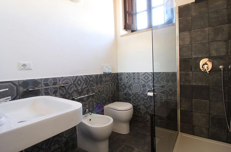 Appartement mit Terrasse