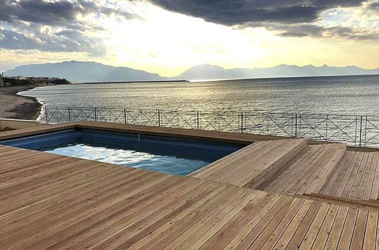 Vakantiehuis Villa Partenope Marina Strand Resort