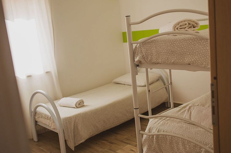 Appartement Große Ferienwohnung in Balestrate mit Grill, Ga