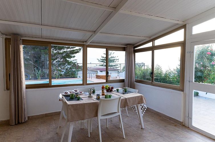 Vakantiehuis Villa Panorama del Golfo mit privatem Pool und 