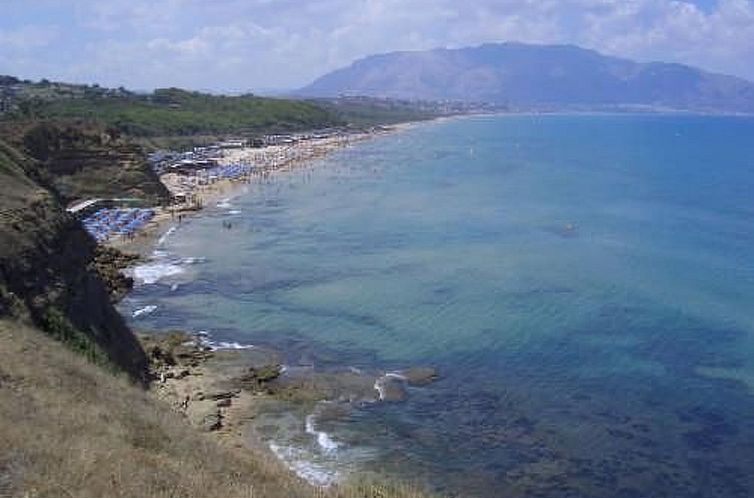 Appartement Wohnung Glicine mit Schwimmbad und Meerblick