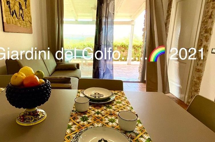 Appartement Wohnung Glicine mit Schwimmbad und Meerblick