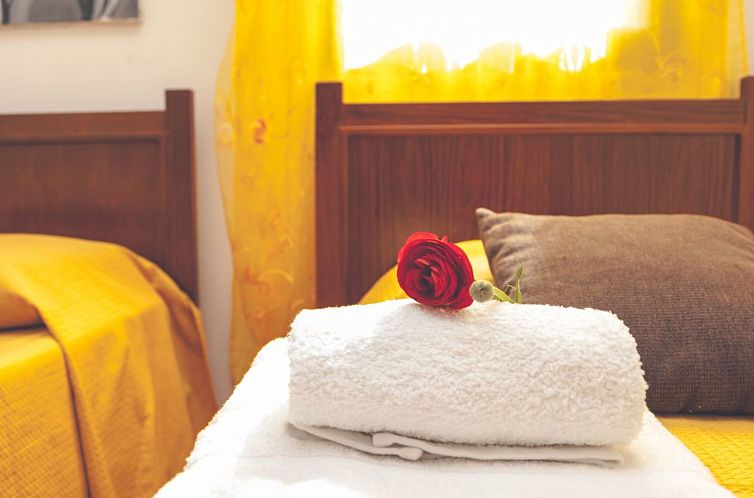 Appartement Wohnung GIallo mit Schwimmbad und Meerblick
