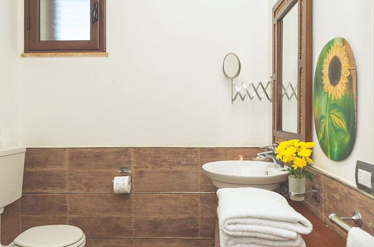 Appartement Wohnung GIallo mit Schwimmbad und Meerblick