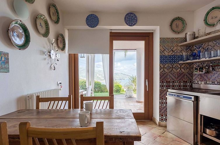 Vakantiehuis Ferienvilla mit Whirlpool