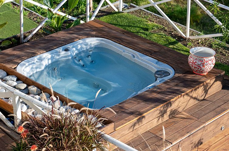 Appartement Wohnung mit Meerblick, Balkon und Pool
