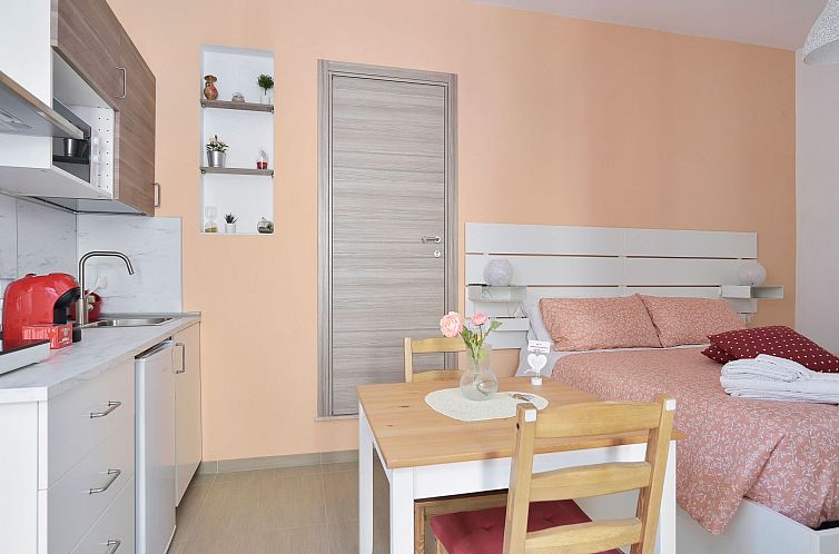 Appartement Romantisches Zimmer mit Jacuzzi