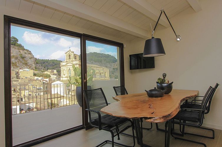 Appartement Nettes Appartement in Scicli mit Möblierter Ter