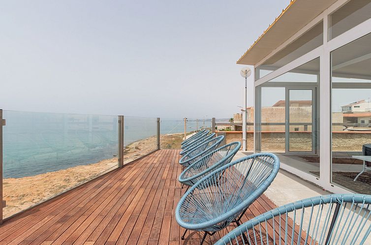 Vakantiehuis Poseidon, Villa am Meer mit Panoramaterrasse