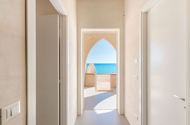 Vakantiehuis Poseidon, Villa am Meer mit Panoramaterrasse