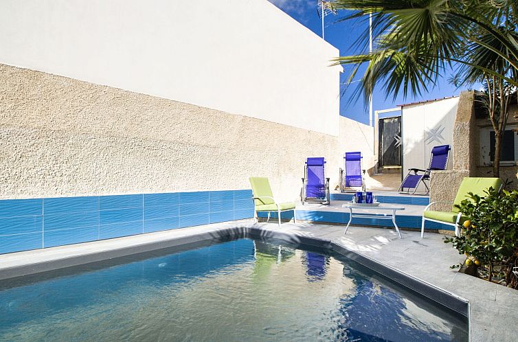 Vakantiehuis Poseidon, Villa am Meer mit Panoramaterrasse