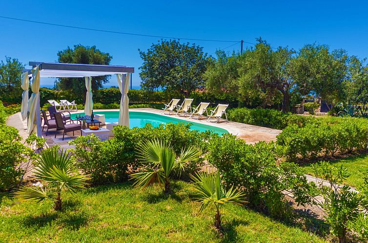 Vakantiehuis Ferienvilla 'Mamma Ginevra' mit privatem Pool