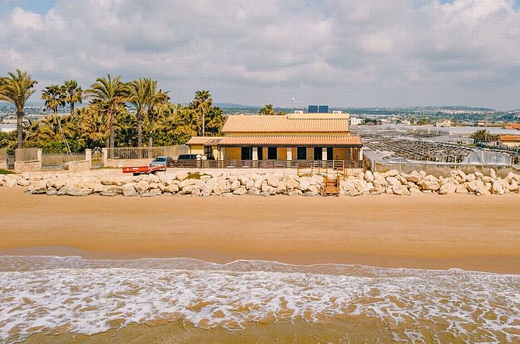 Vakantiehuis Komfortable und moderne Villa am Strand