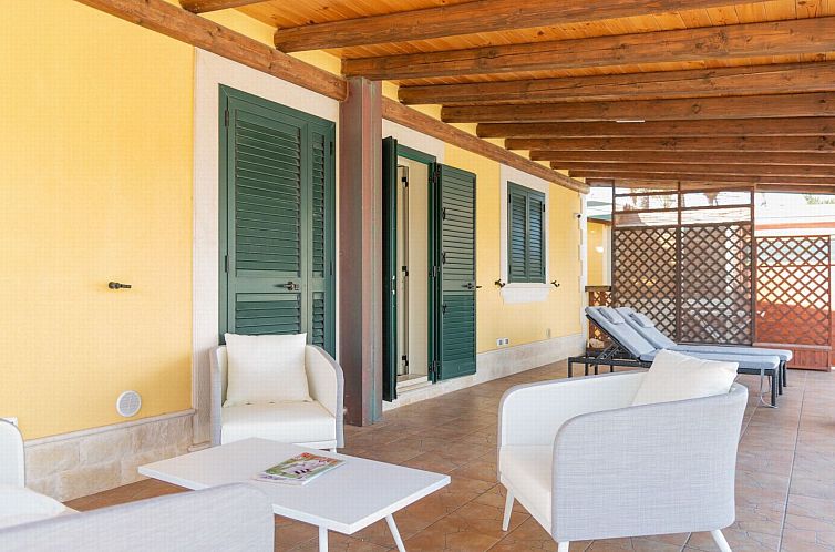 Vakantiehuis Komfortable und moderne Villa am Strand