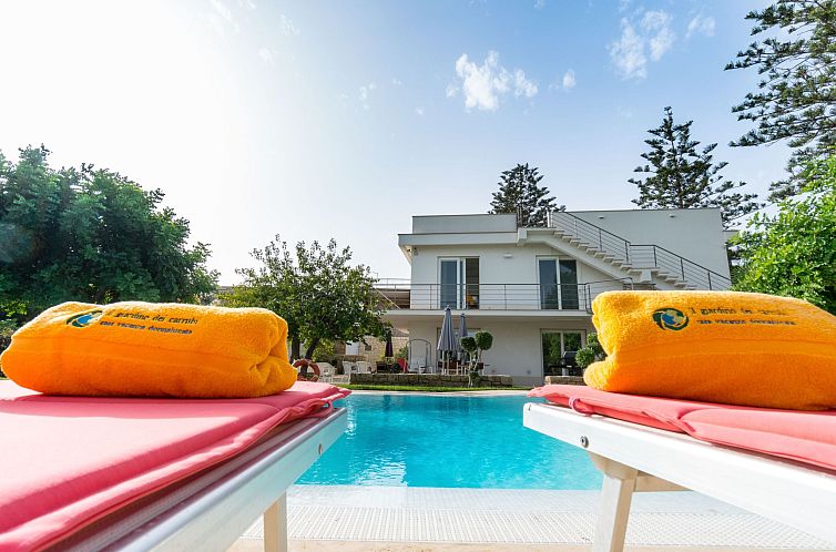 Guest house 09411649 - Apartment Sicily - Appartement Appartement in Donnalucata mit Großem Garten