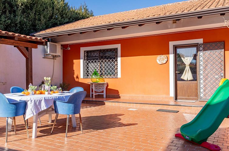 Guest house 09411704 - Apartment Sicily - Appartement La casa di Gio