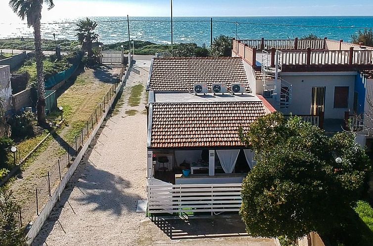 Appartement Edoné, Wohnung mit Blick auf einen Sandstrand
