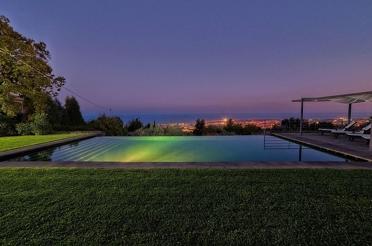 Vakantiehuis mit Pool Infinity