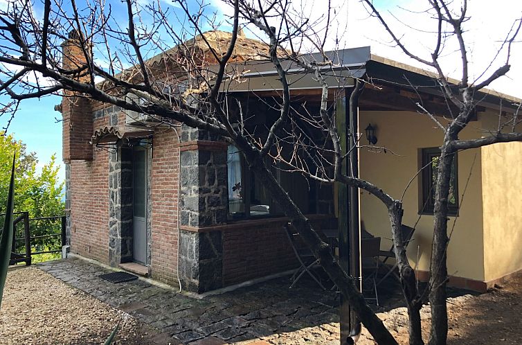 Unterkunft 09413104 - Ferienhaus Sizilien - Vakantiehuis Chalet am Ätna