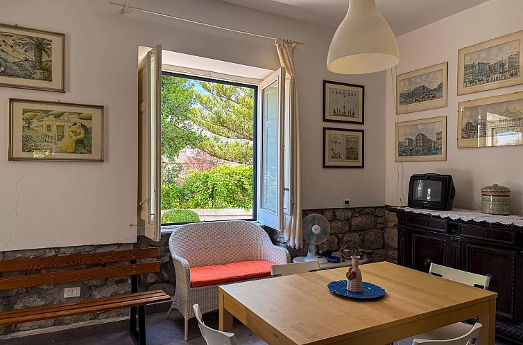 Vrijstaande woning in Scillato